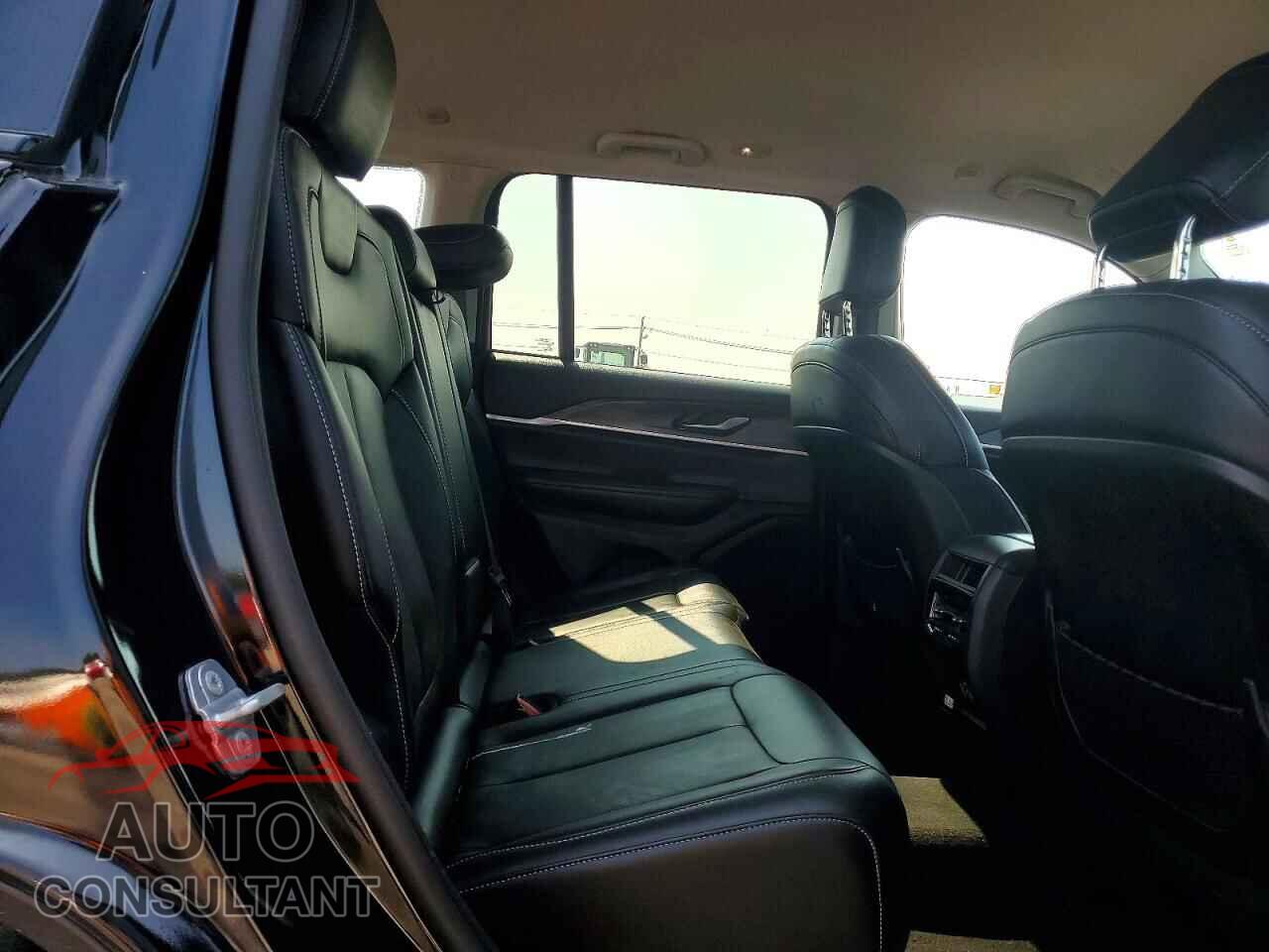 JEEP CHEROKEE 2023 - 1C4RJGBG5PC502955