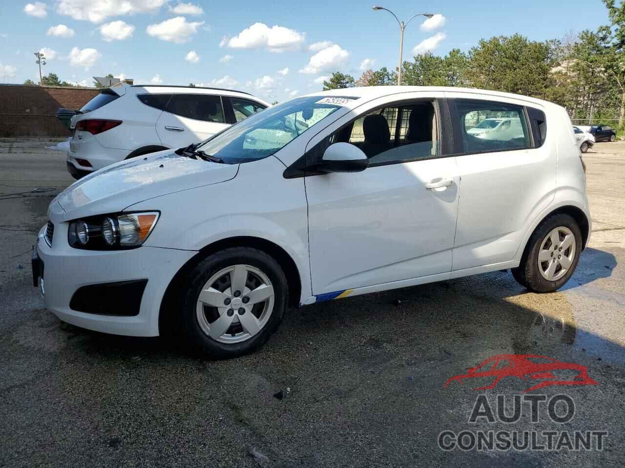 CHEVROLET SONIC 2016 - 1G1JA6SH0G4172869
