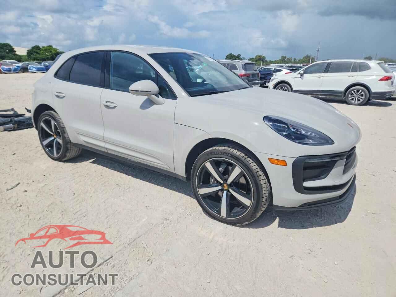 PORSCHE MACAN 2023 - WP1AA2A59PLB12794