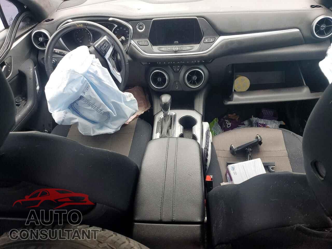 CHEVROLET BLAZER 2020 - 3GNKBDRS0LS582085