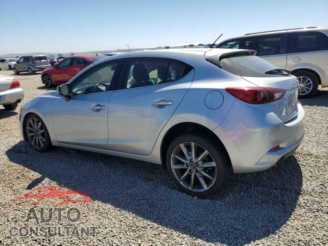 MAZDA 3 2018 - 3MZBN1L39JM187725