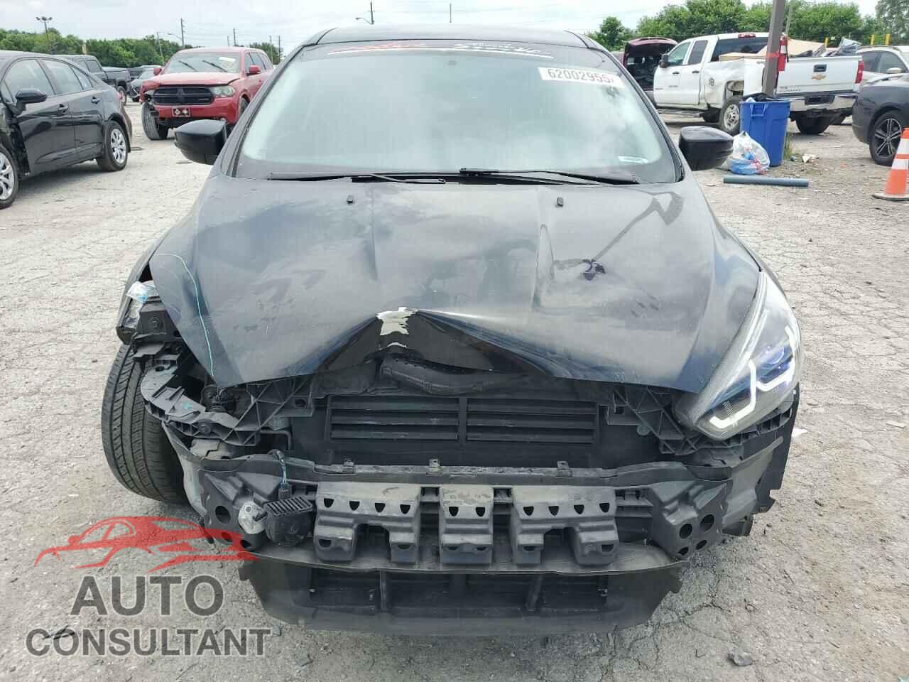 FORD FOCUS 2017 - 1FADP3K24HL249382