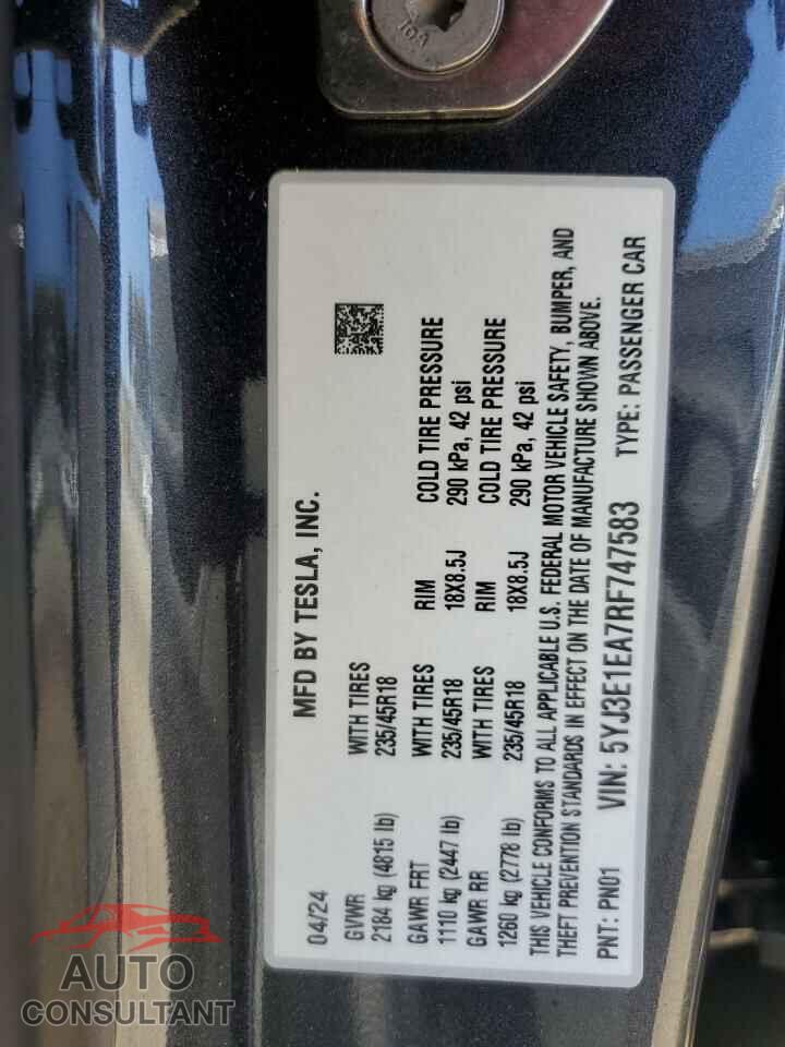 TESLA MODEL 3 2024 - 5YJ3E1EA7RF747583