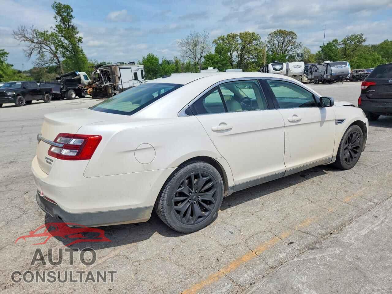 FORD TAURUS 2013 - 1FAHP2F8XDG131480