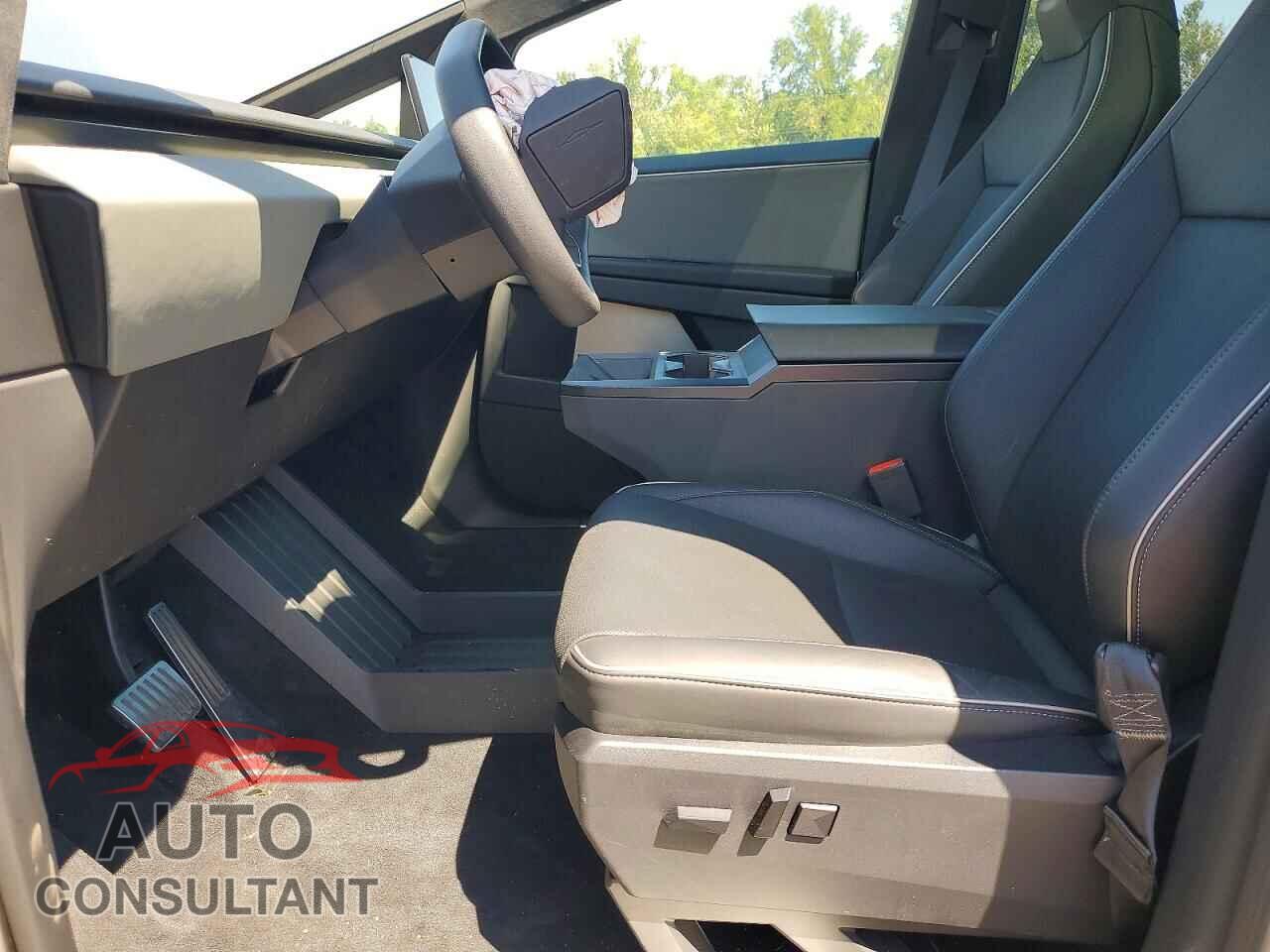 TESLA CYBERTRUCK 2025 - 7G2CEHED5SA072187