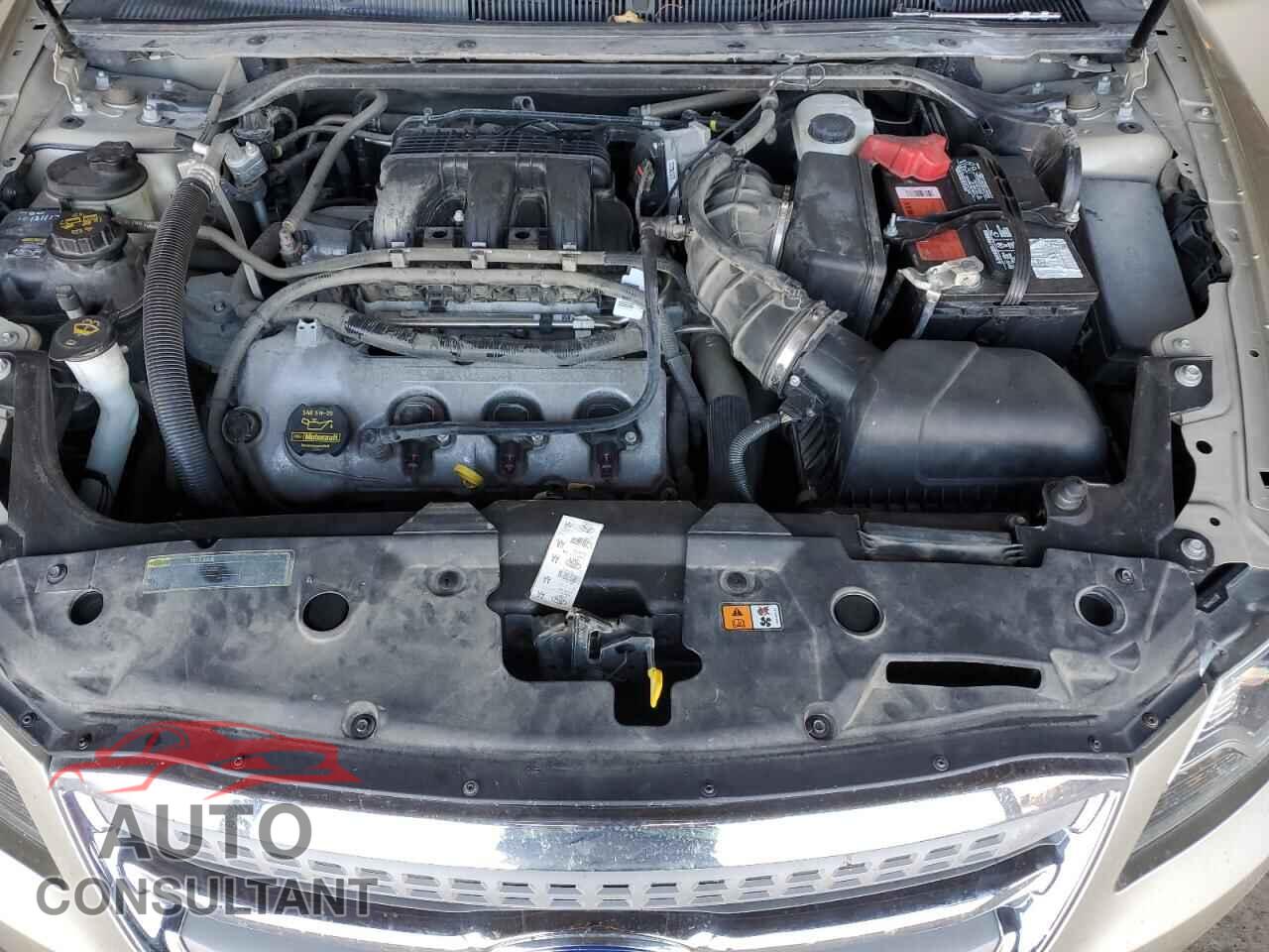 FORD TAURUS 2011 - 1FAHP2EWXBG157347