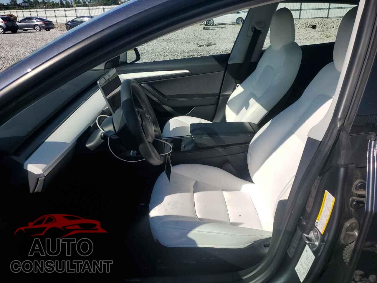 TESLA MODEL 3 2021 - 5YJ3E1EB0MF037233