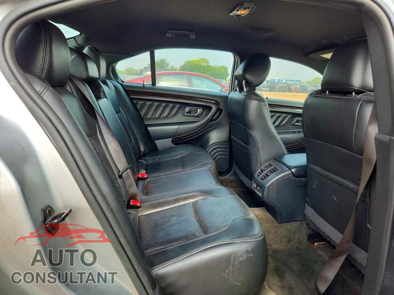 FORD TAURUS 2013 - 1FAHP2F8XDG232180