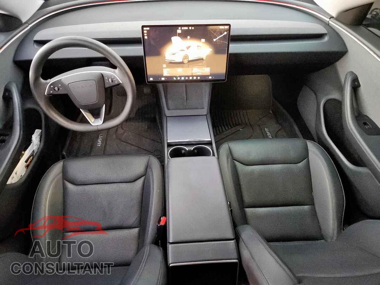 TESLA MODEL 3 2024 - 5YJ3E1EA8RF731344
