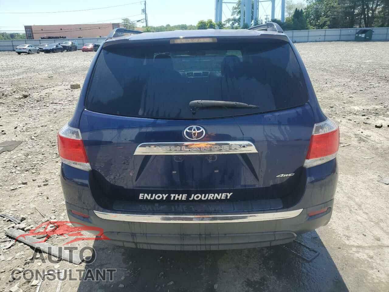 TOYOTA HIGHLANDER 2013 - 5TDBK3EH8DS191124