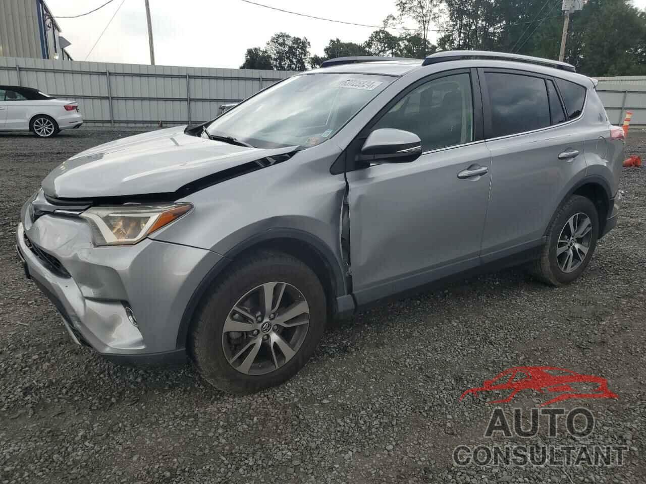 TOYOTA RAV4 2018 - JTMRFREV3JJ221408