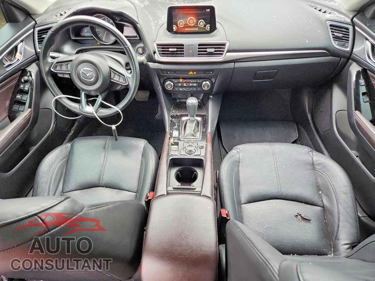 MAZDA 3 2017 - 3MZBN1W32HM136055