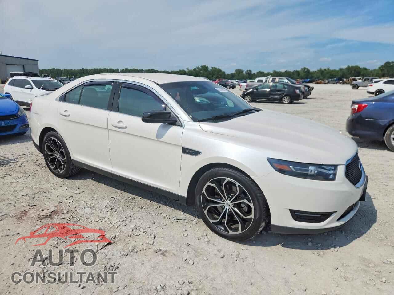 FORD TAURUS 2015 - 1FAHP2KT3FG187841