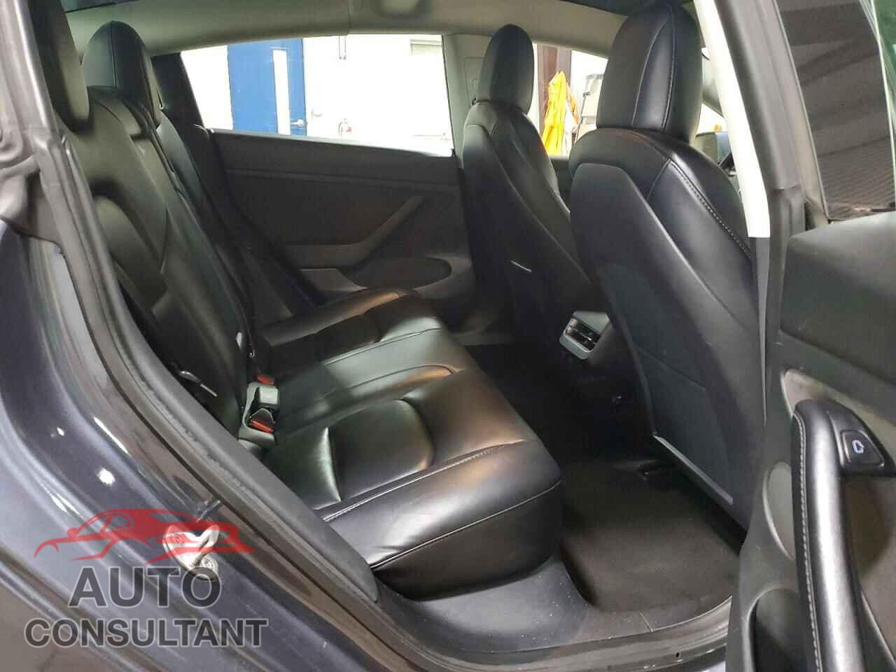TESLA MODEL 3 2022 - 5YJ3E1EB0NF290943