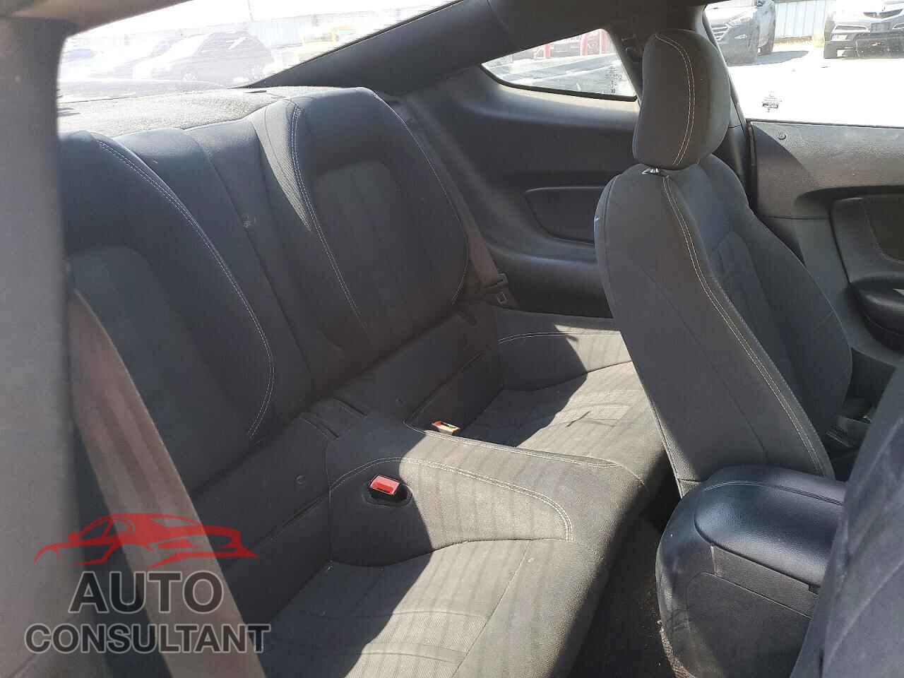 FORD MUSTANG 2019 - 1FA6P8CF8K5153760