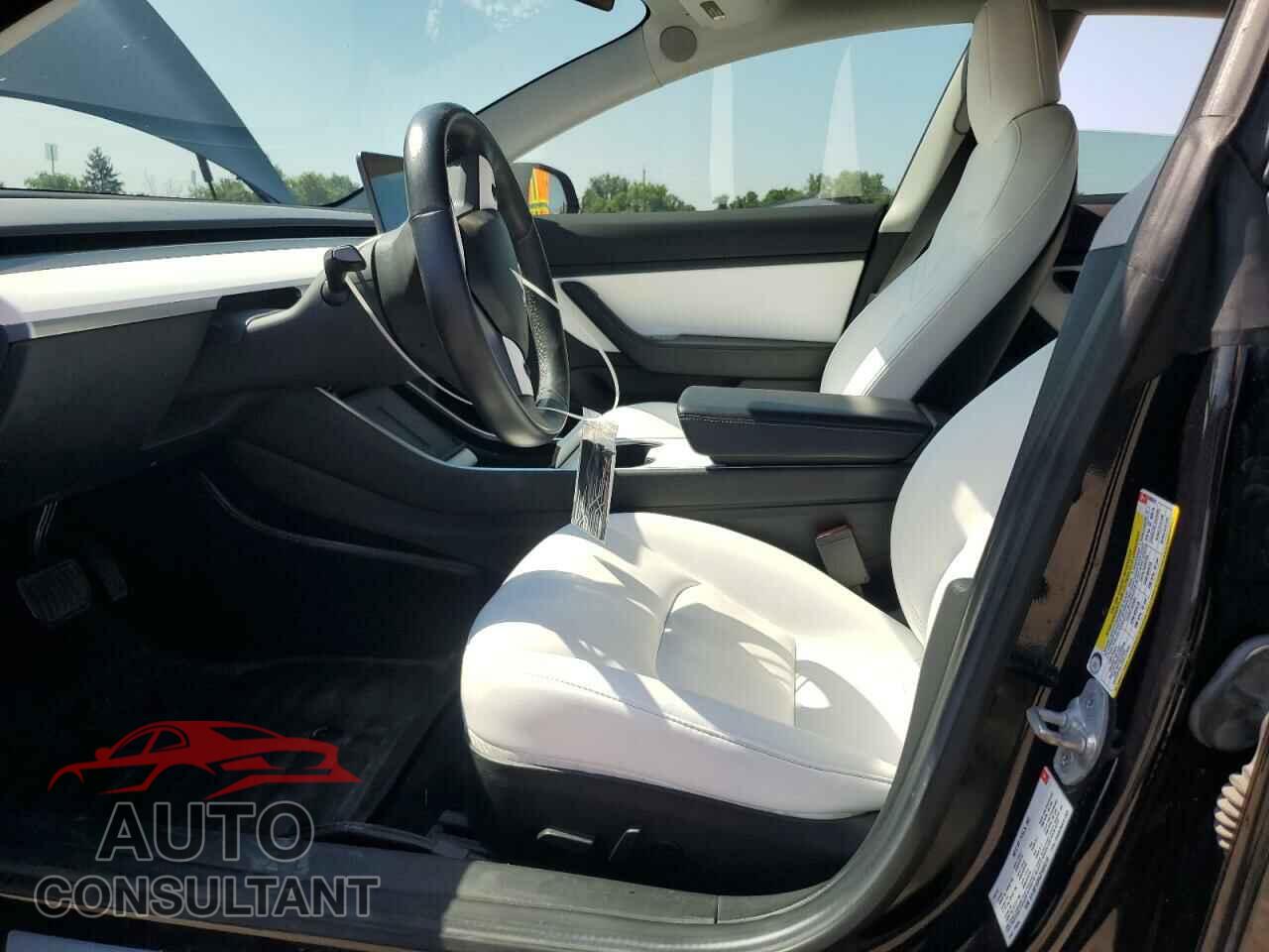 TESLA MODEL 3 2018 - 5YJ3E1EB8JF085512
