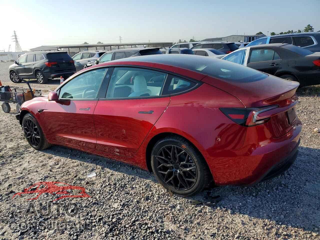 TESLA MODEL 3 2025 - 5YJ3E1EA0SF998340