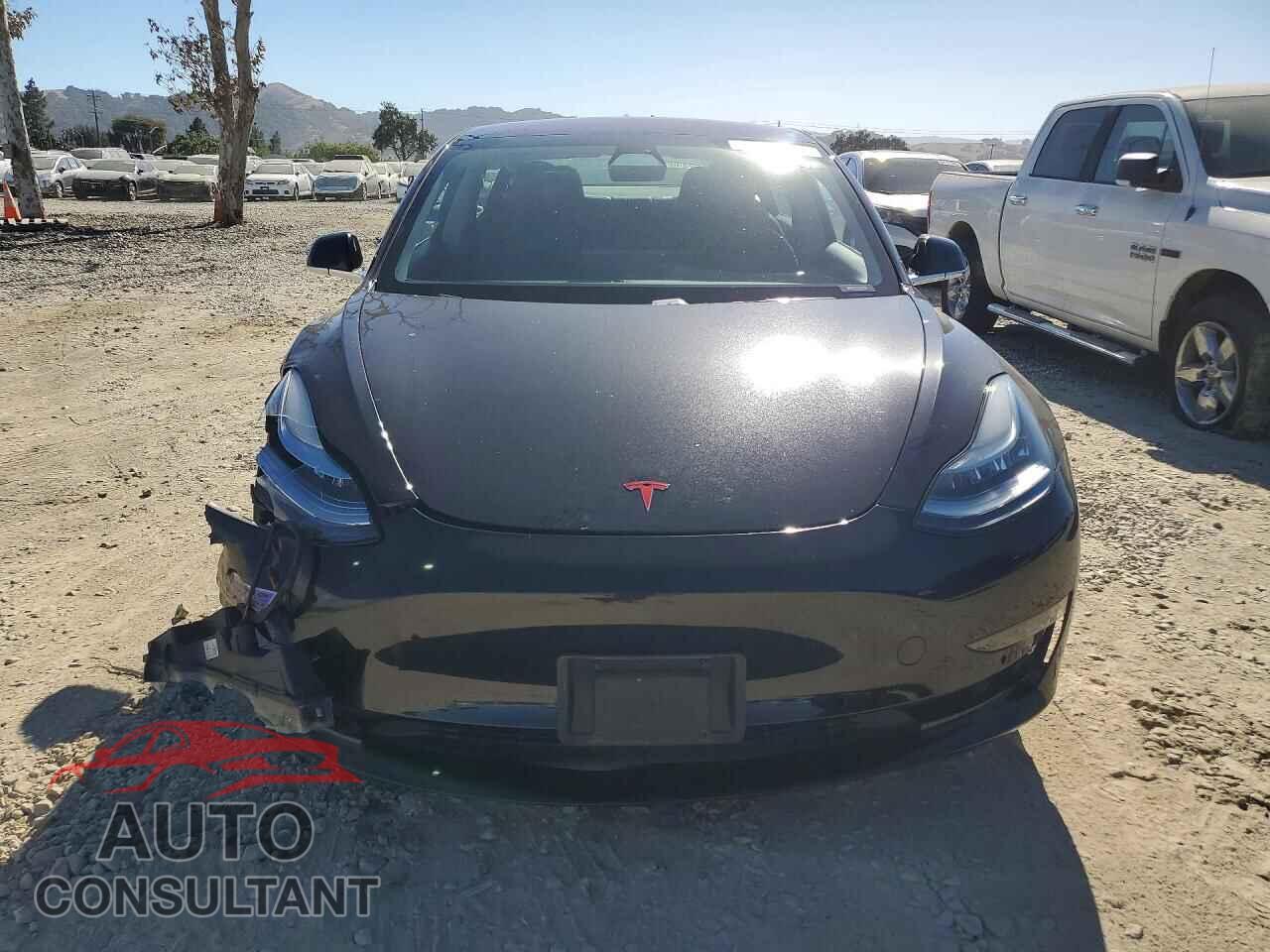 TESLA MODEL 3 2018 - 5YJ3E1EB6JF144184