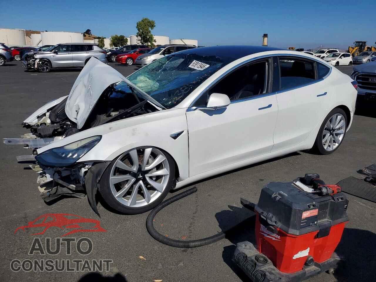 TESLA MODEL 3 2018 - 5YJ3E1EA2JF164780