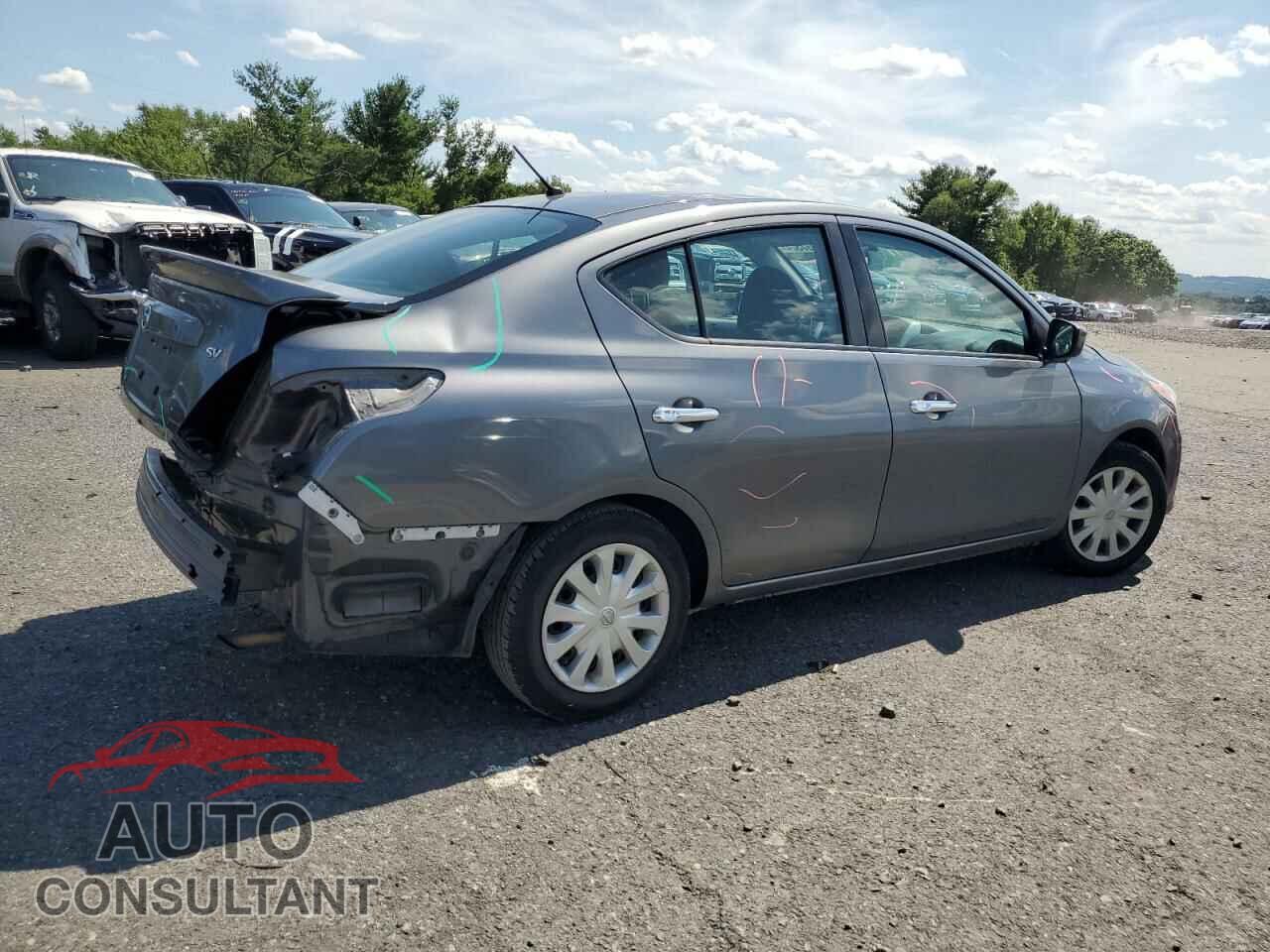 NISSAN VERSA 2019 - 3N1CN7AP2KL839899