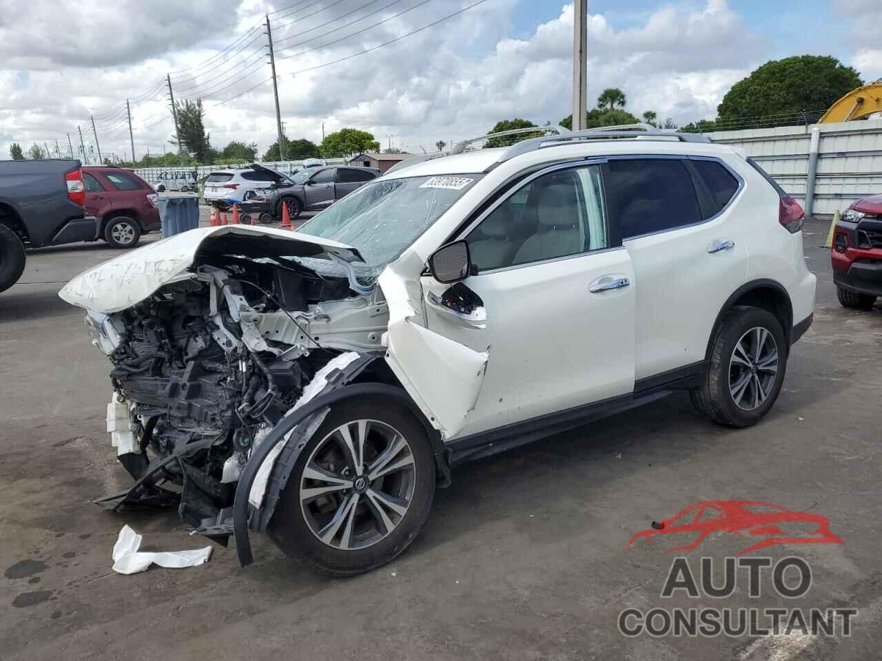NISSAN ROGUE 2019 - 5N1AT2MT5KC727532