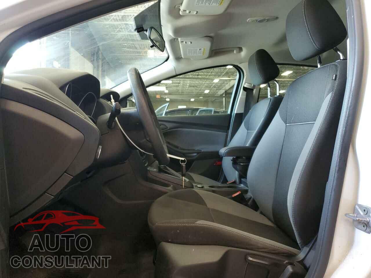 FORD FOCUS 2014 - 1FADP3E21EL115162