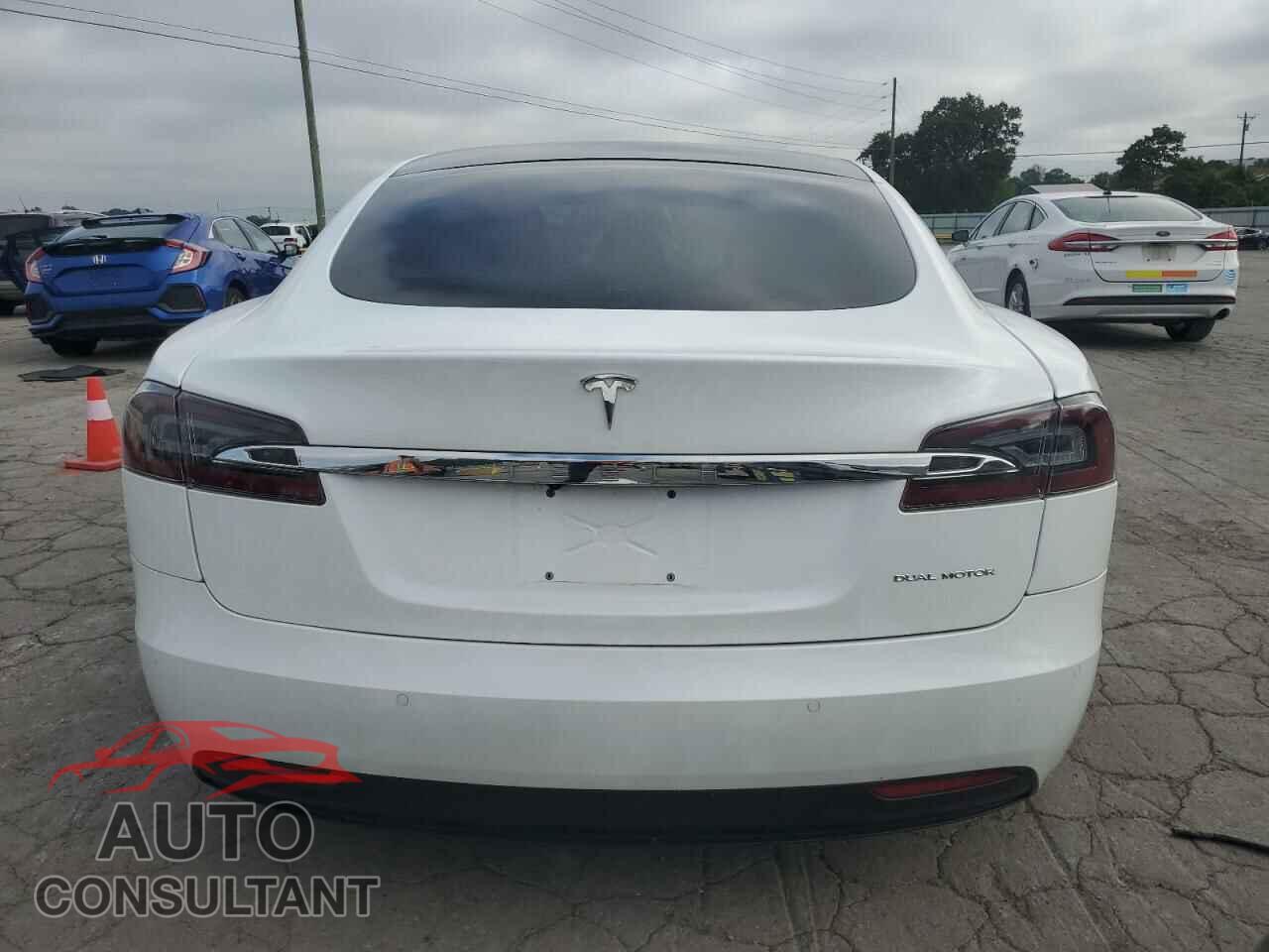TESLA MODEL S 2020 - 5YJSA1E28LF366865