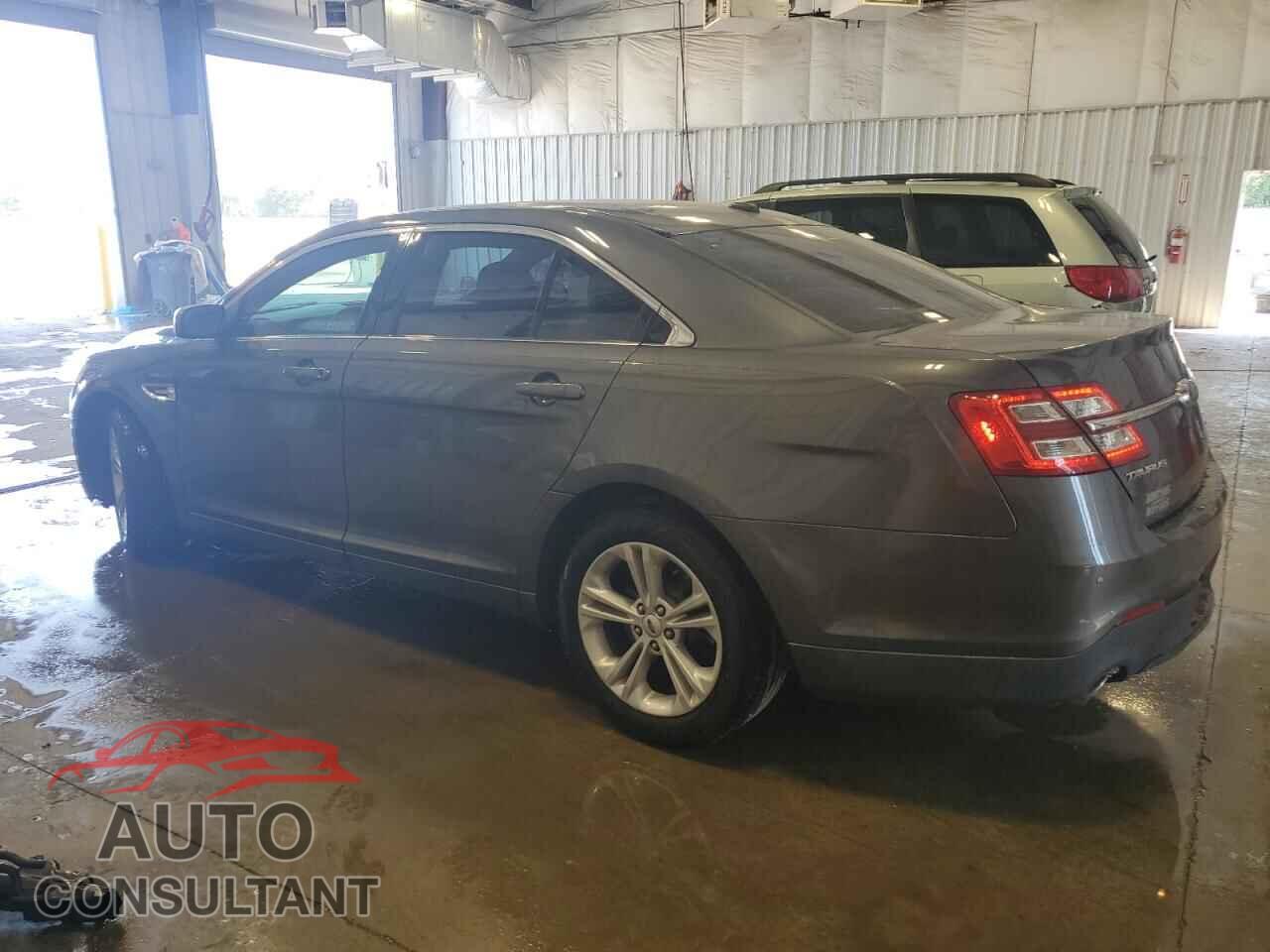 FORD TAURUS 2017 - 1FAHP2E85HG103576
