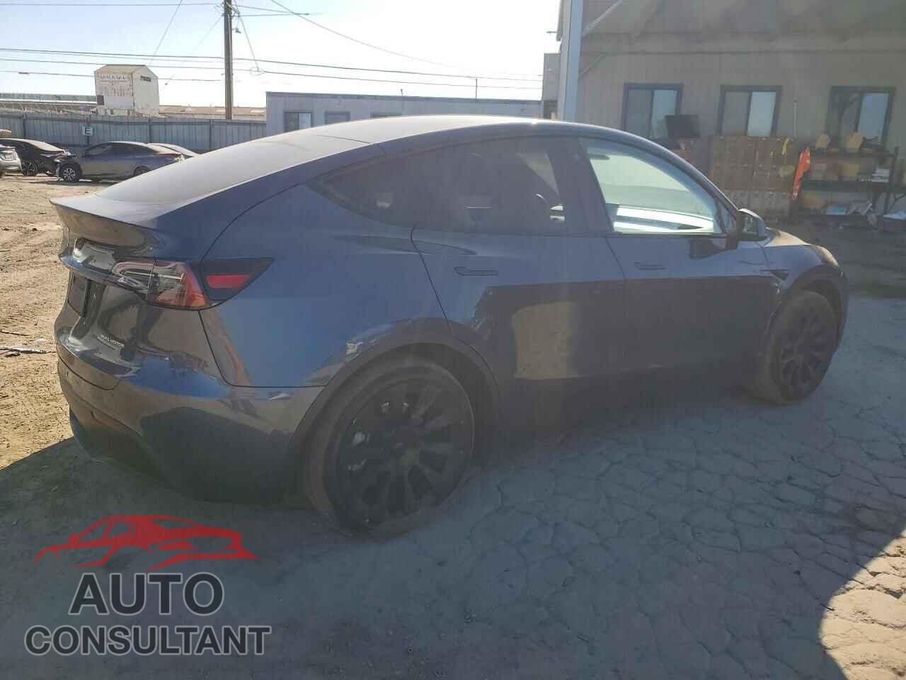 TESLA MODEL Y 2022 - 7SAYGDEE6NF360878