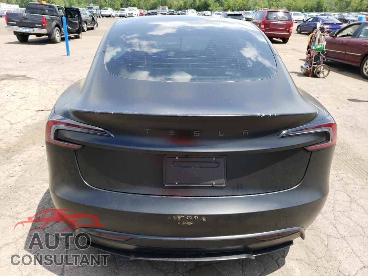 TESLA MODEL 3 2024 - 5YJ3E1ET8RF847077