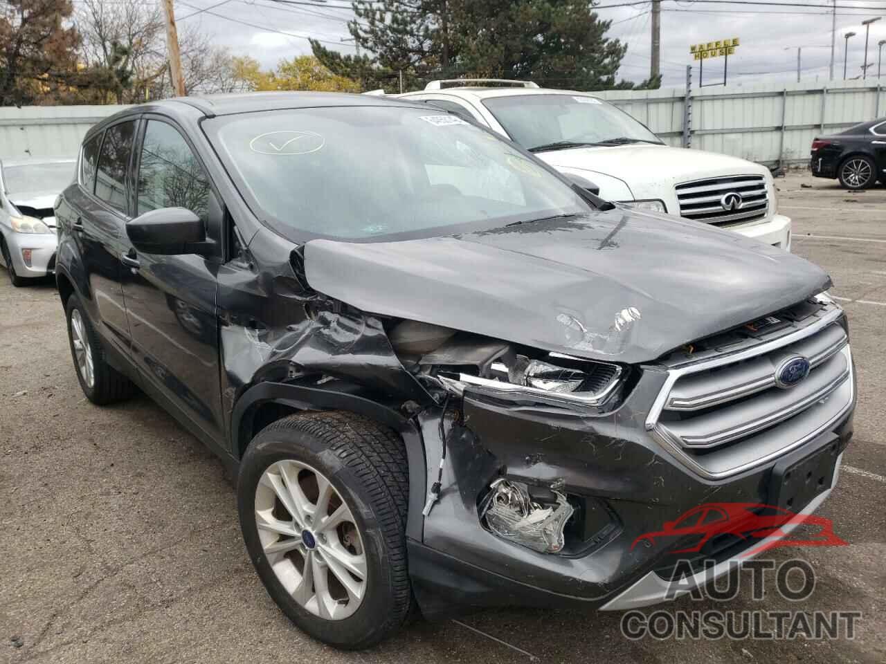 FORD ESCAPE 2017 - 1FMCU9GD4HUA11565