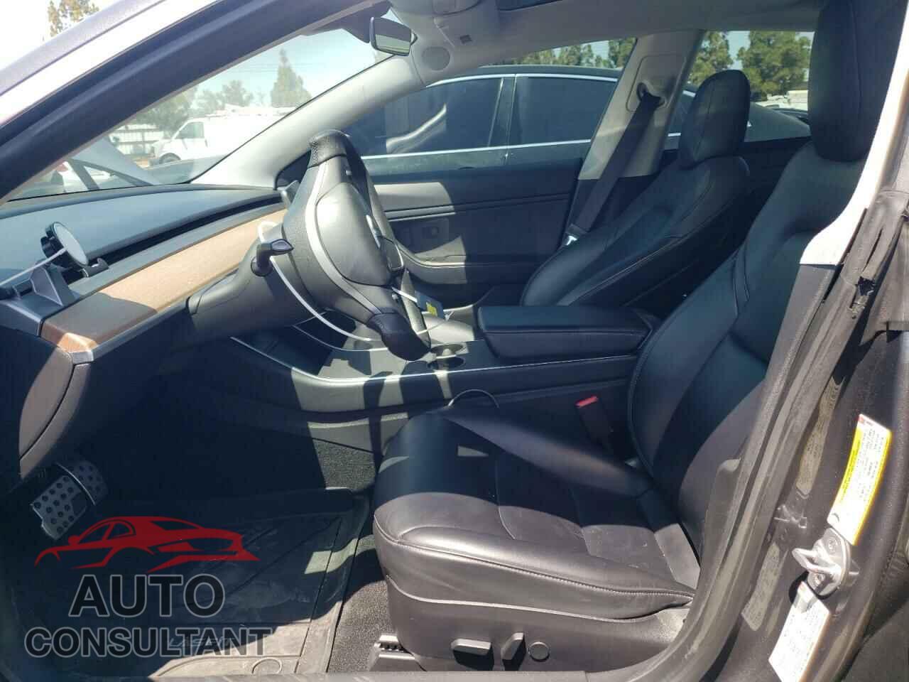 TESLA MODEL 3 2018 - 5YJ3E1EB9JF090962