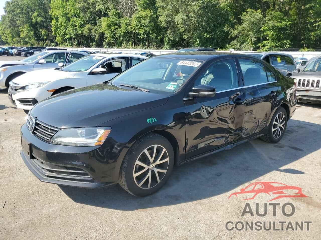 VOLKSWAGEN JETTA 2018 - 3VWDB7AJ1JM208671