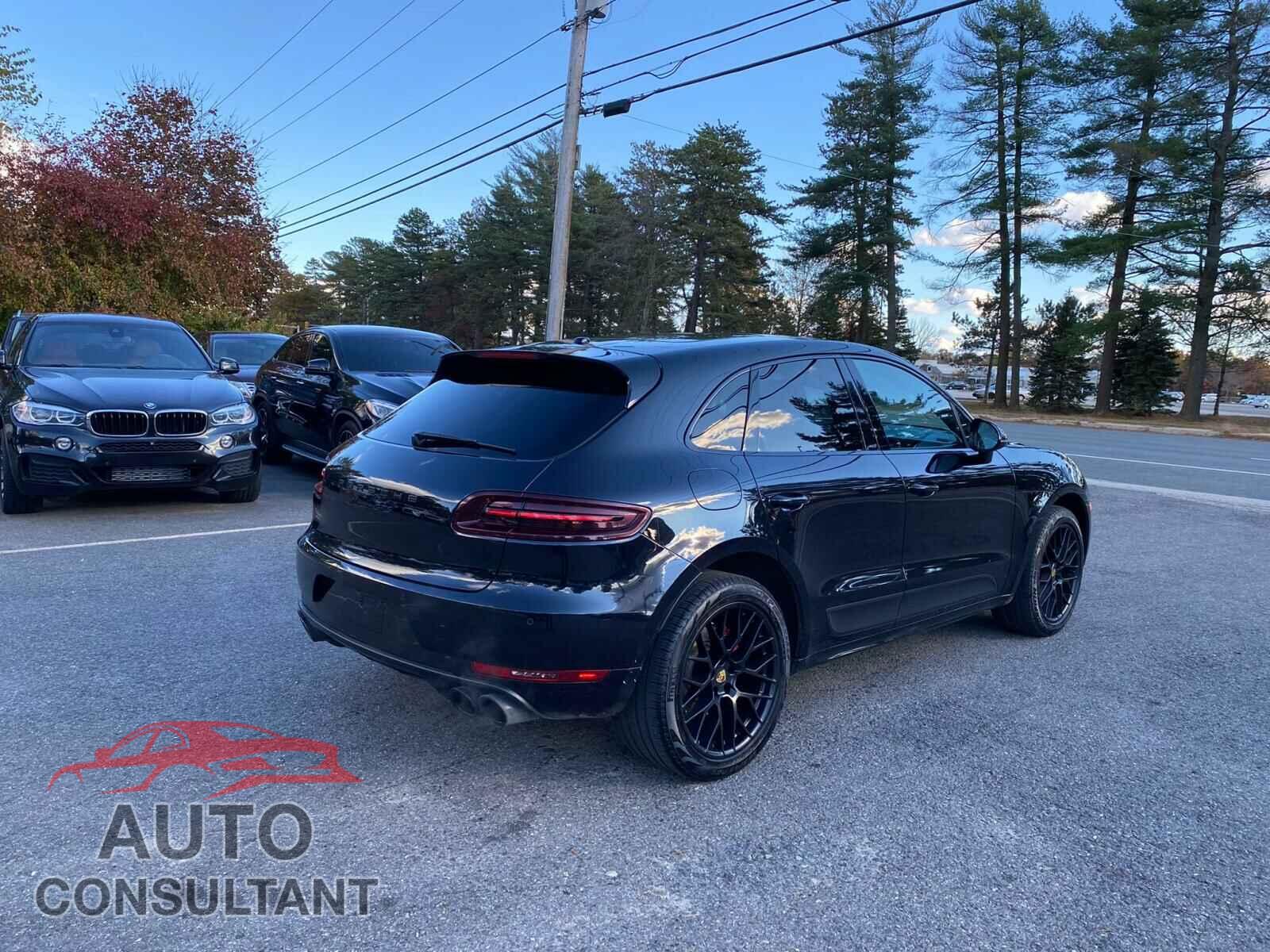 PORSCHE MACAN 2018 - WP1AG2A55JLB60606