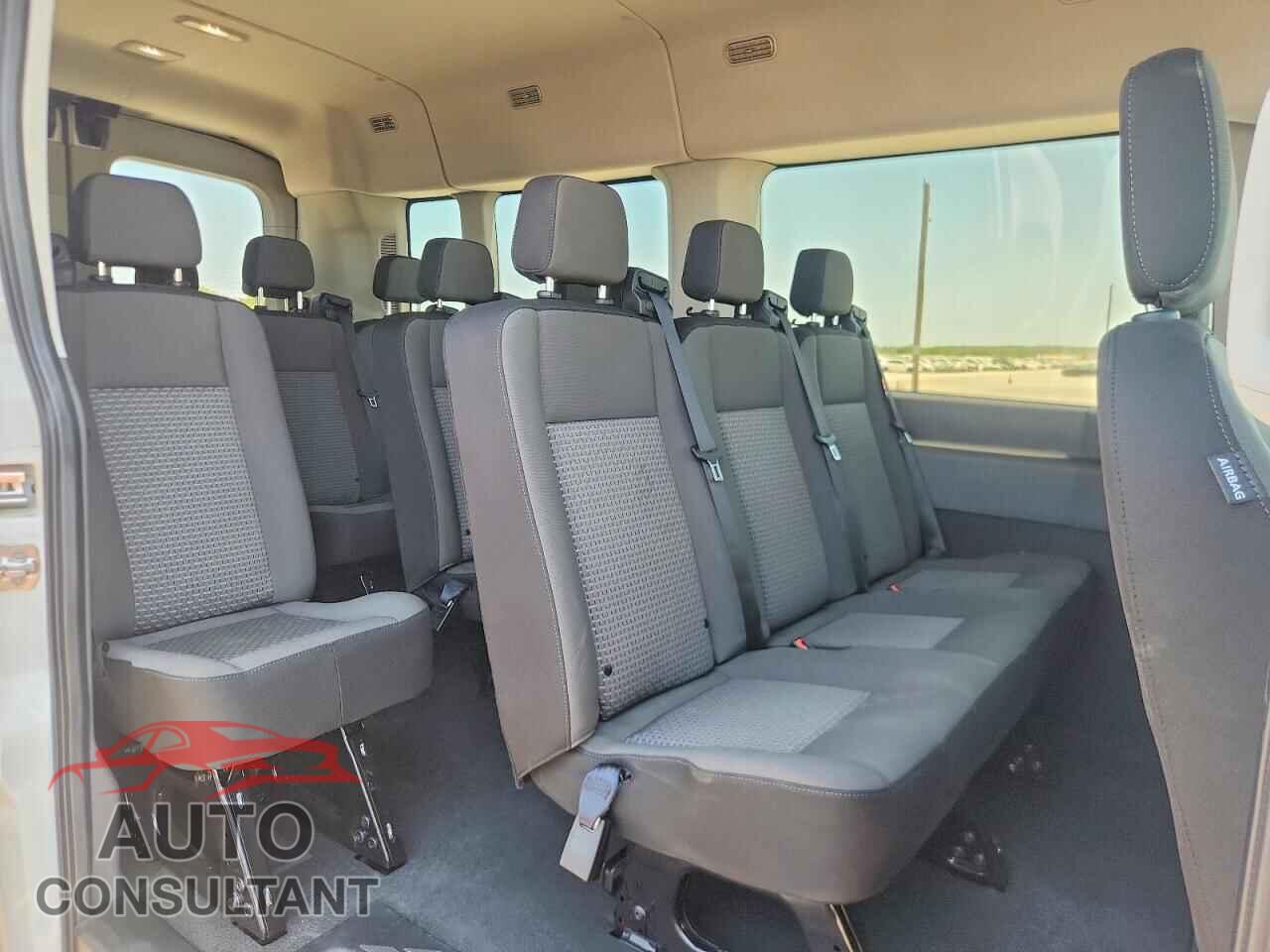 FORD TRANSIT 2024 - 1FBAX2C8XRKB81806