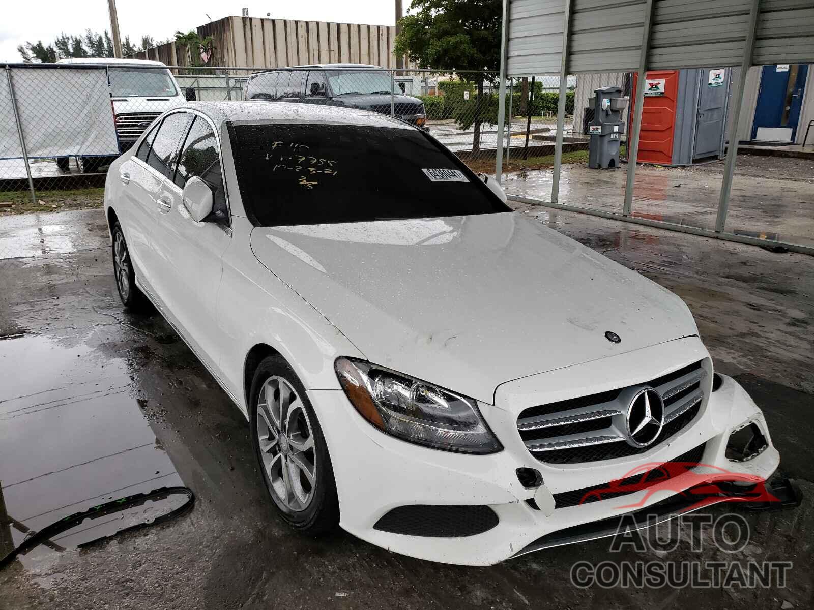 MERCEDES-BENZ C-CLASS 2016 - 55SWF4JB3GU127755