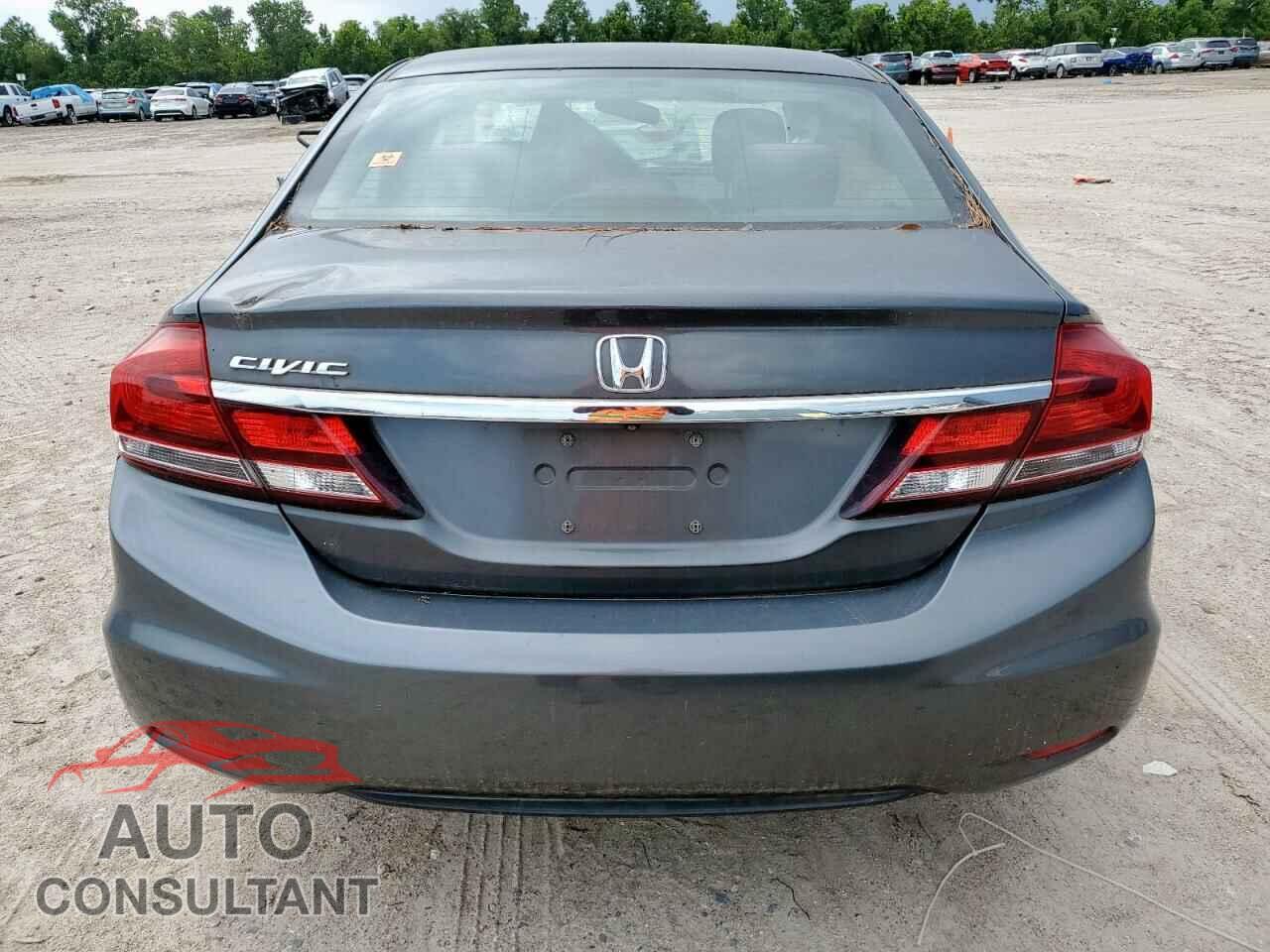 HONDA CIVIC 2013 - 2HGFB2F58DH527600