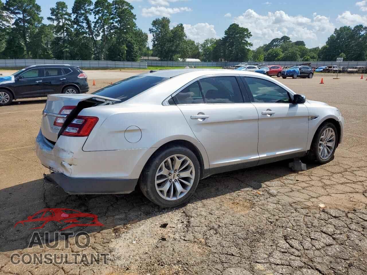 FORD TAURUS 2019 - 1FAHP2F87KG118053