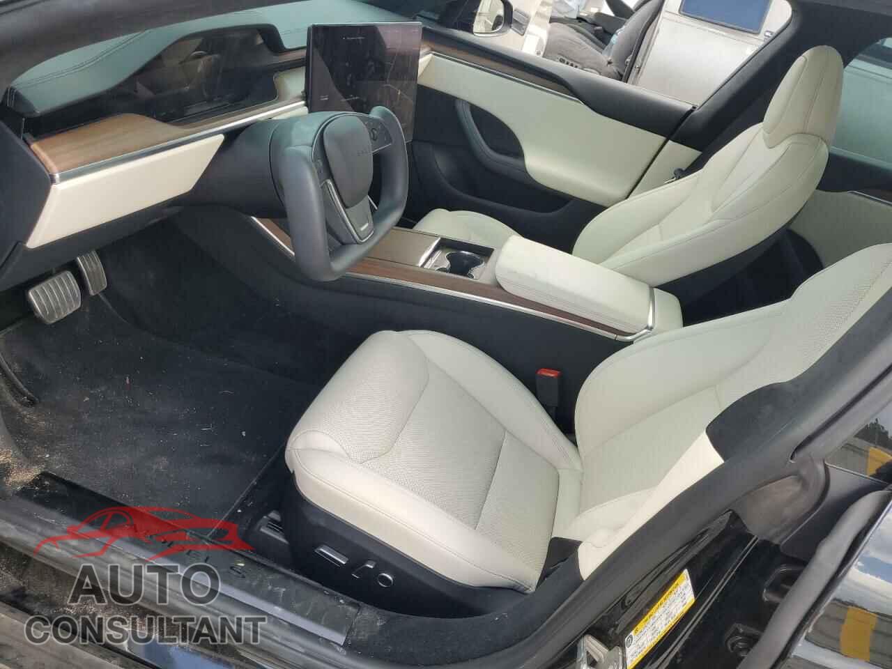 TESLA MODEL S 2023 - 5YJSA1E5XPF512442