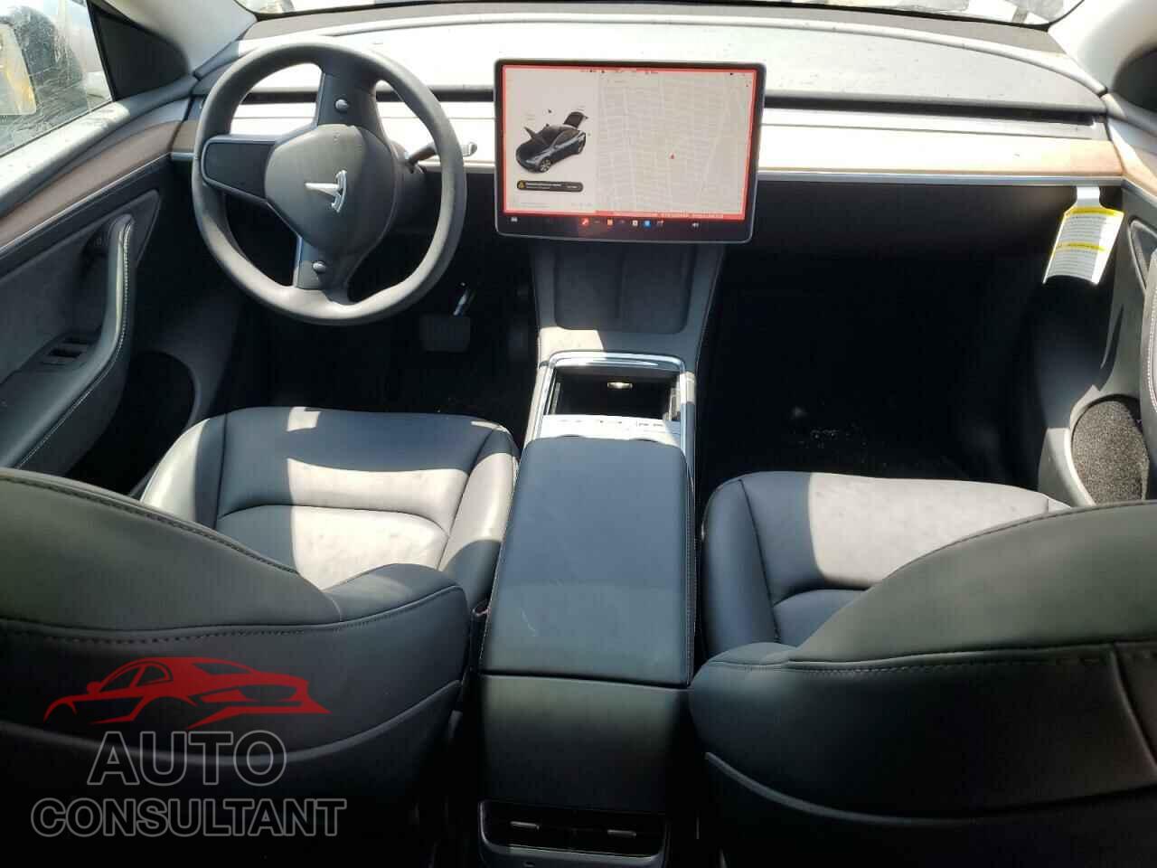TESLA MODEL Y 2024 - 7SAYGDEE2RF032086