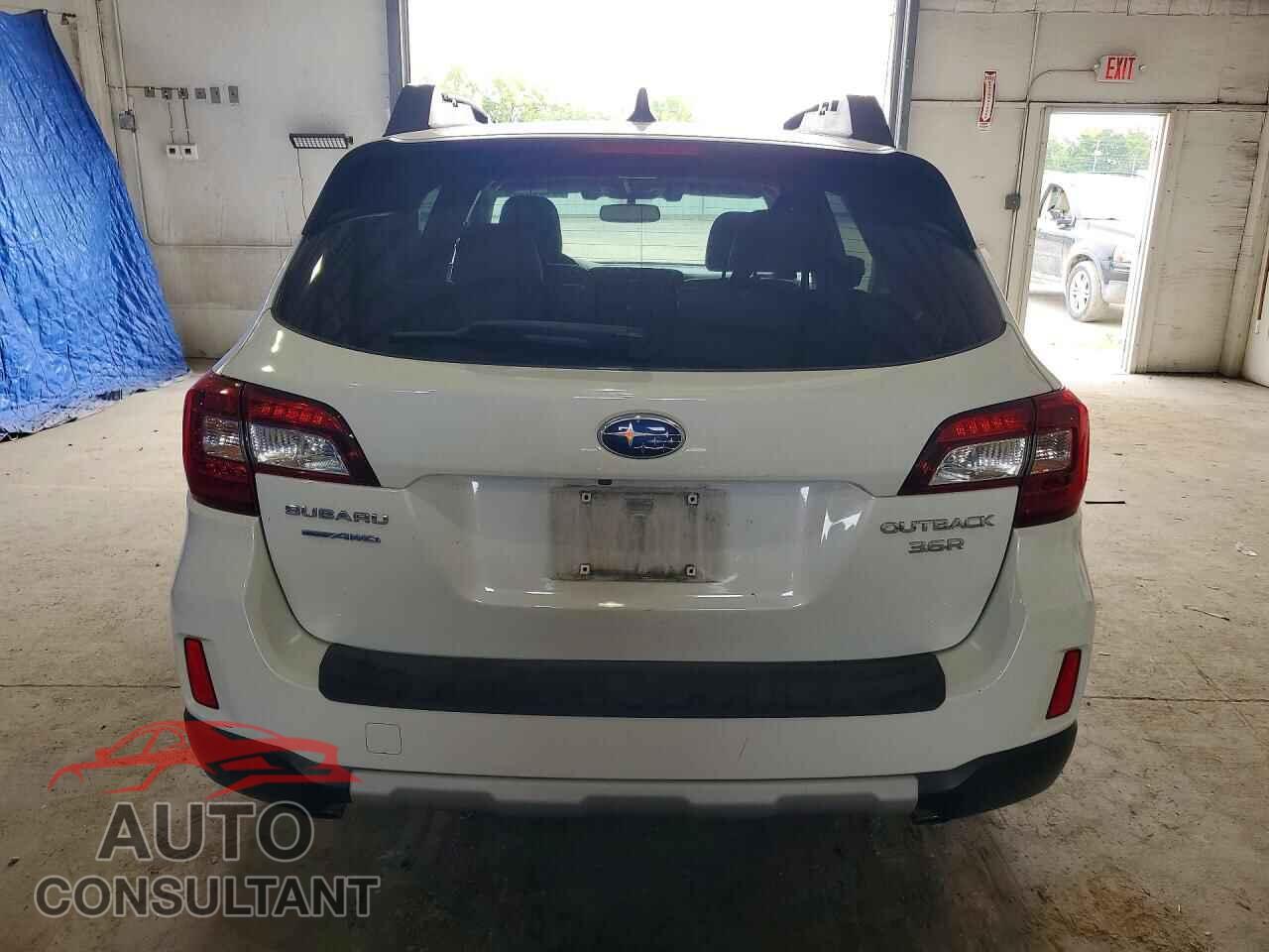 SUBARU OUTBACK 2016 - 4S4BSENC2G3292015