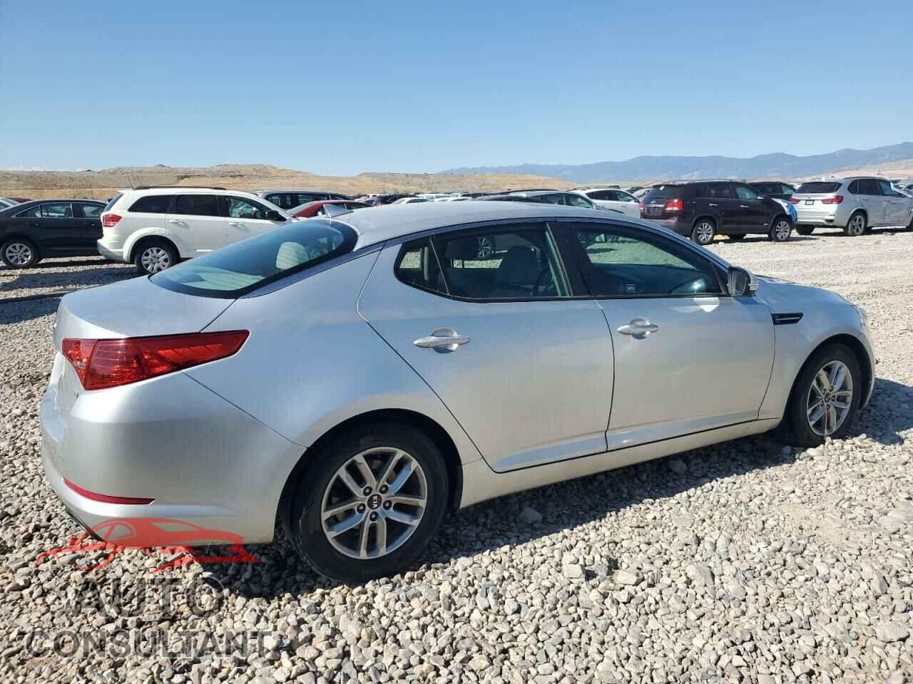 KIA OPTIMA 2011 - KNAGM4A78B5110089