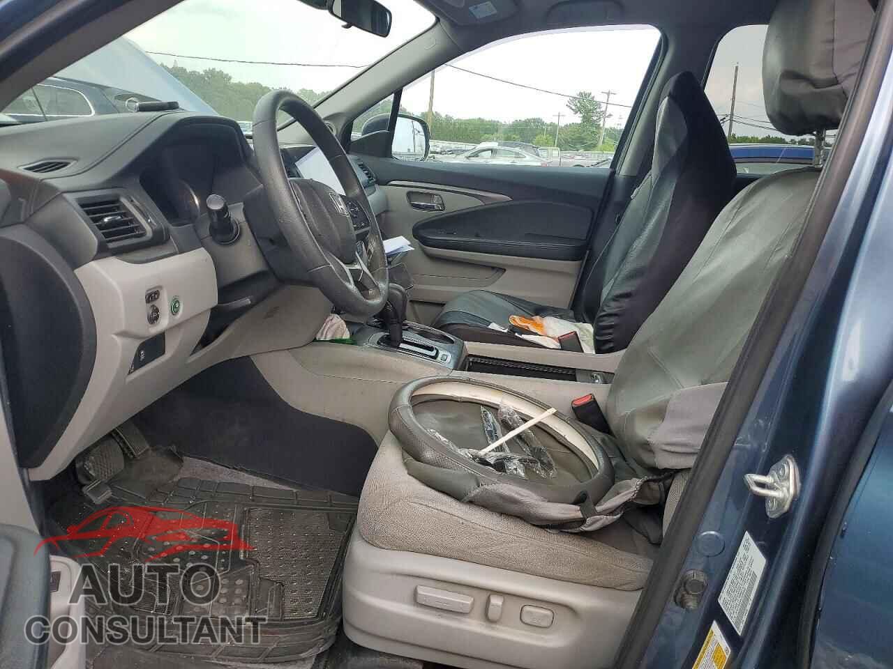 HONDA PILOT 2020 - 5FNYF6H32LB066400