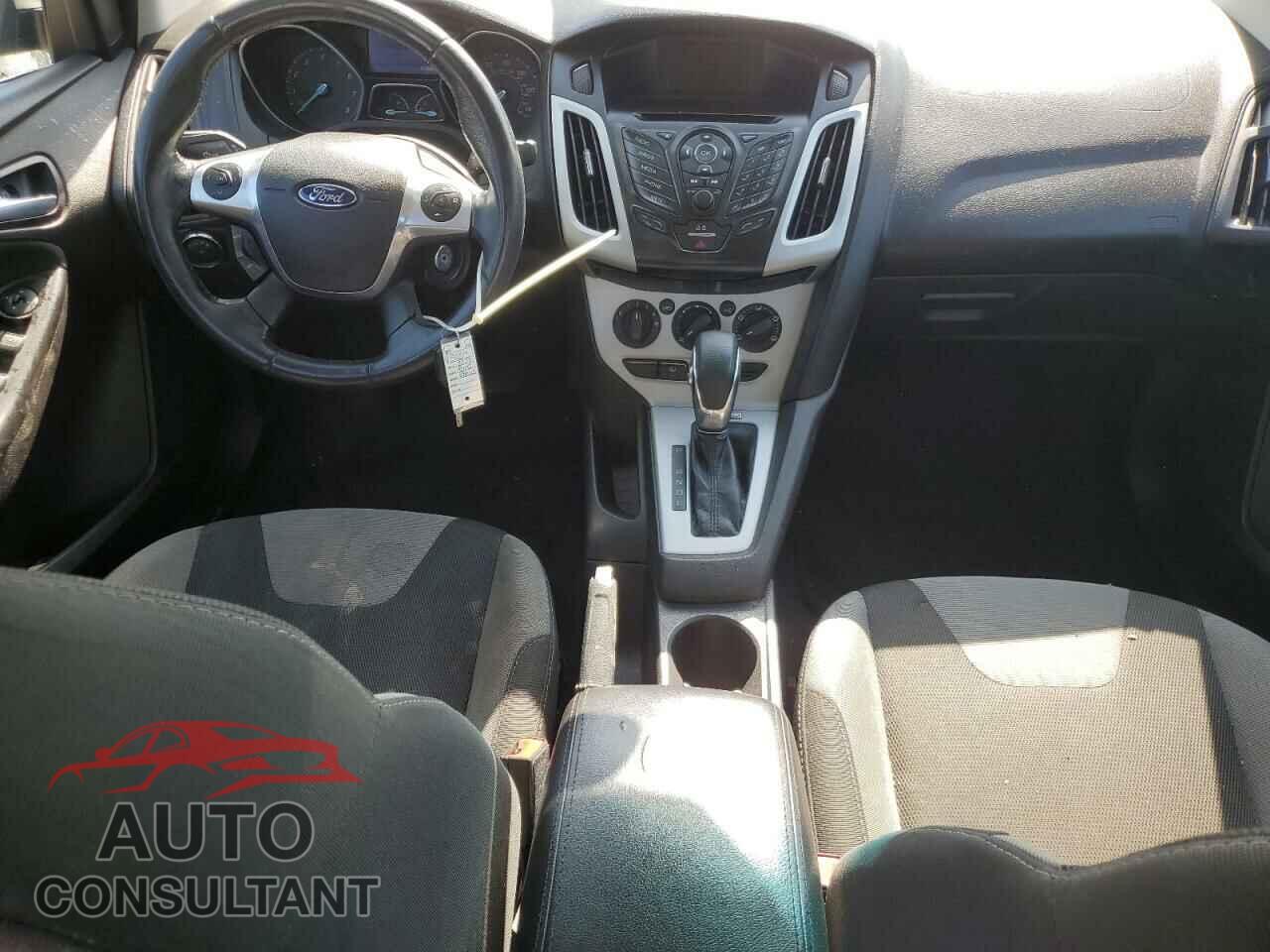 FORD FOCUS 2014 - 1FADP3F20EL109867
