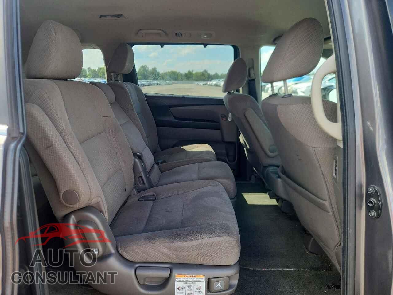 HONDA ODYSSEY 2015 - 5FNRL5H47FB003684