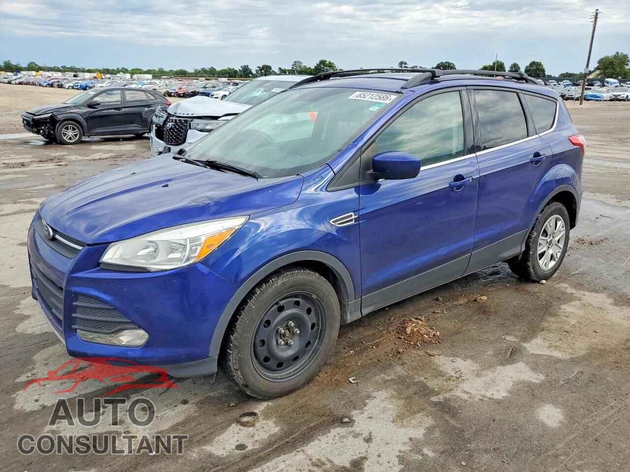 FORD ESCAPE 2015 - 1FMCU0GX5FUC30005