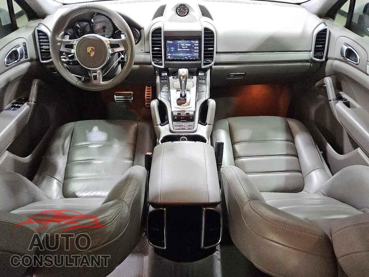 PORSCHE CAYENNE 2014 - WP1AD2A20ELA73569