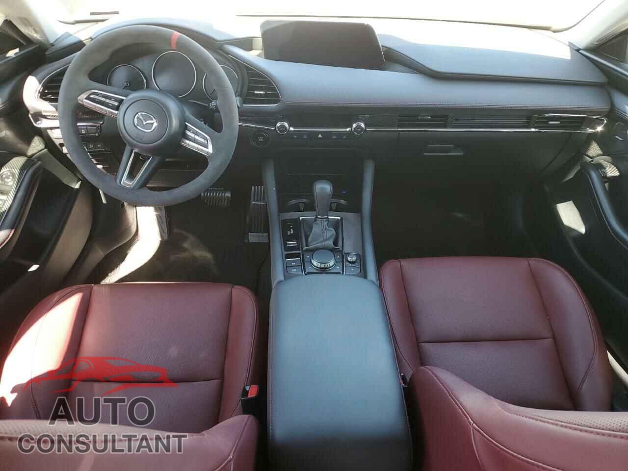 MAZDA 3 2023 - 3MZBPACM8PM370836