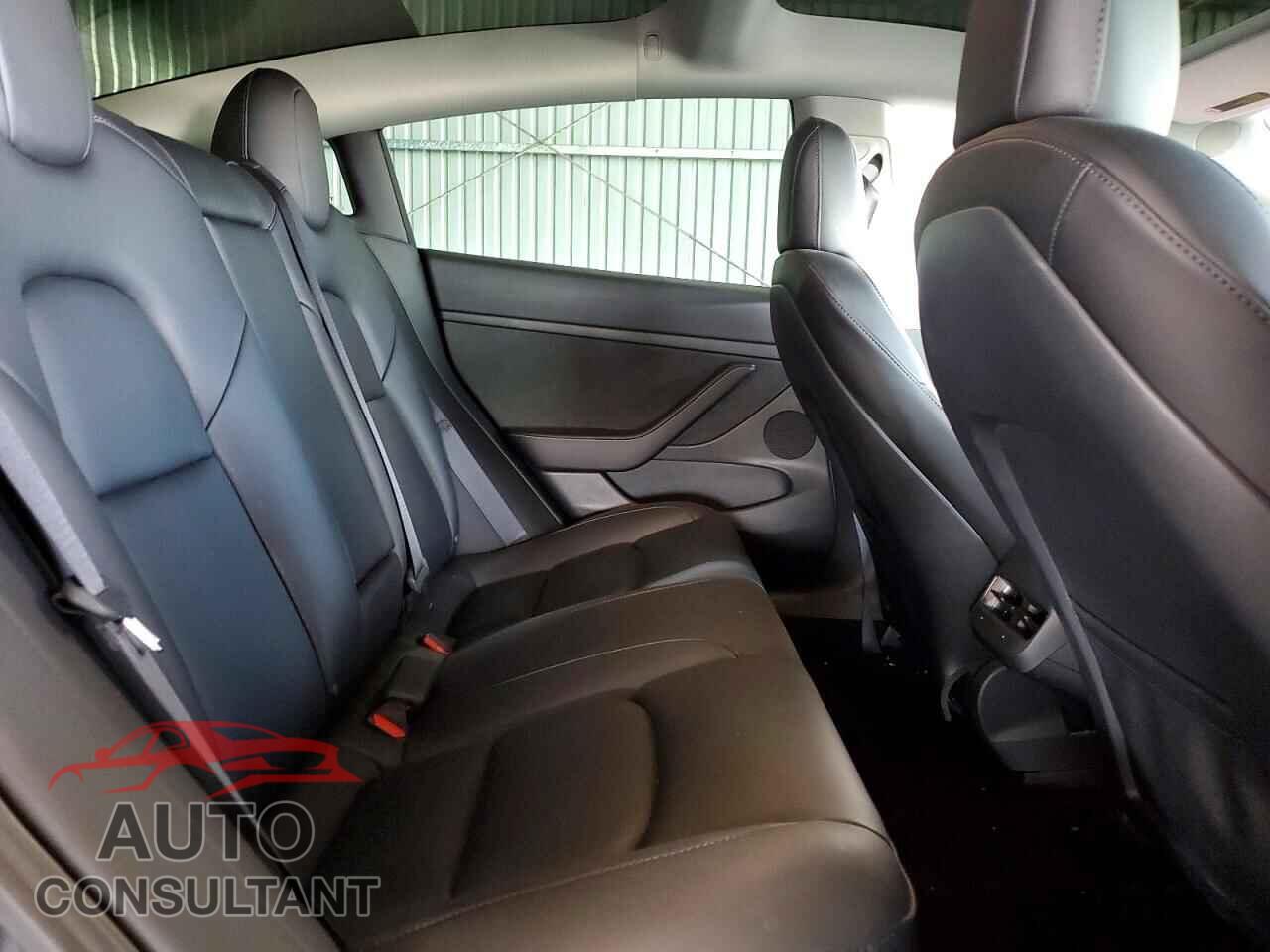 TESLA MODEL 3 2022 - 5YJ3E1EB4NF128541