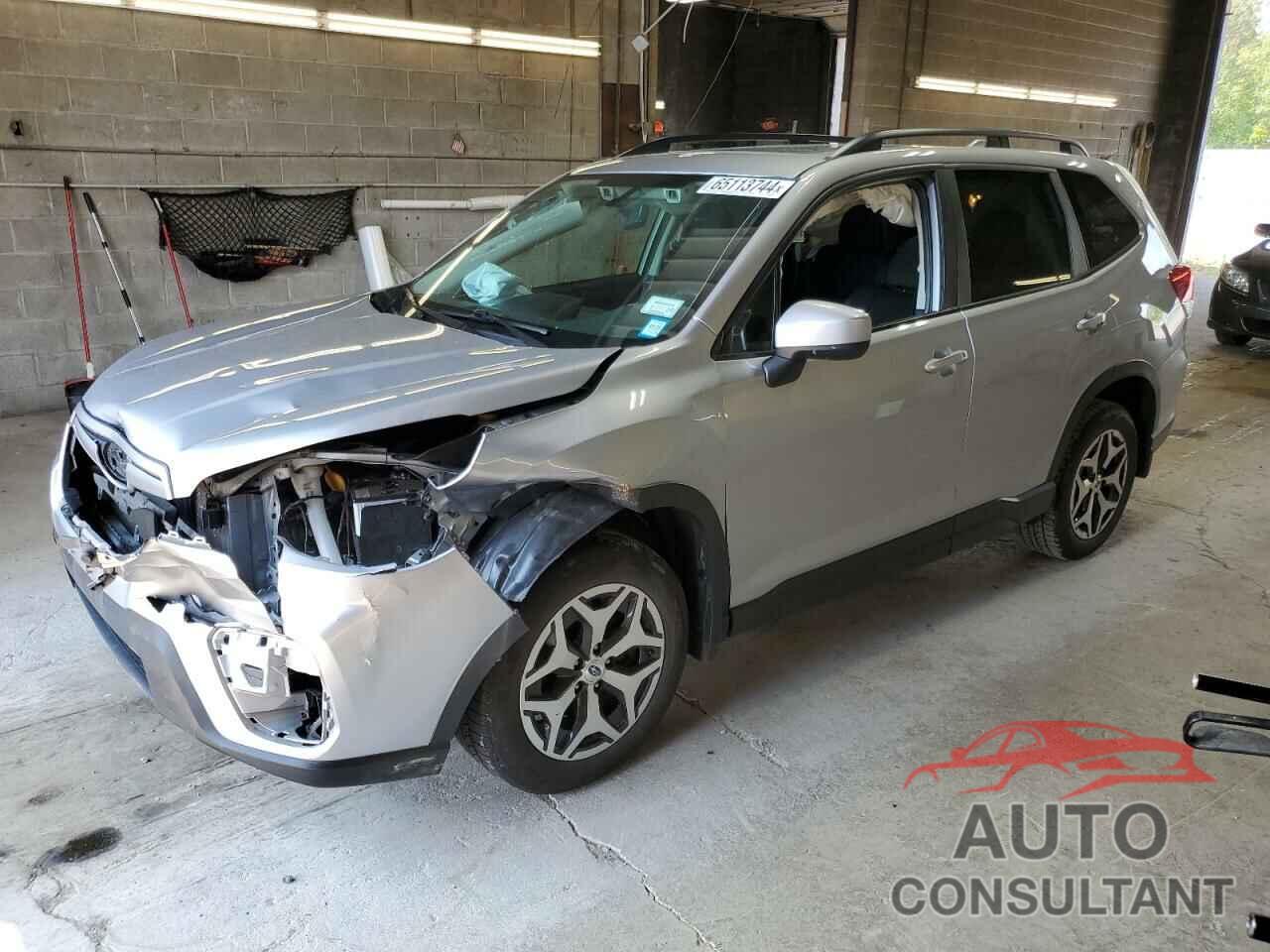 SUBARU FORESTER 2019 - JF2SKAGC6KH412082